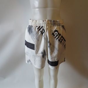 NWT STAMPED WHITE BLACK GRAPHIC SWIMSUIT TRUNKS XL